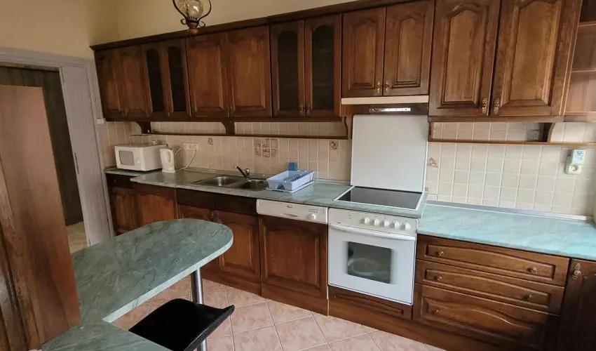 Aranypatk� Panzi� Gy�r�jbar�t