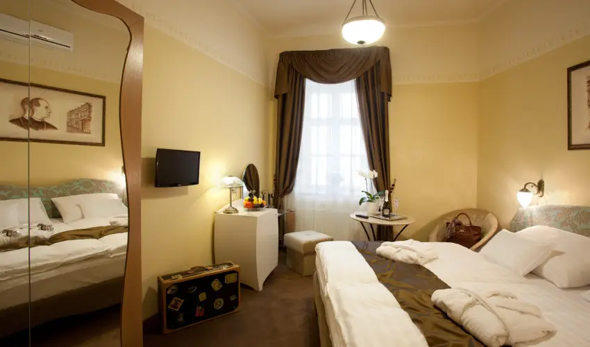 Barokk Hotel Promenád Győr