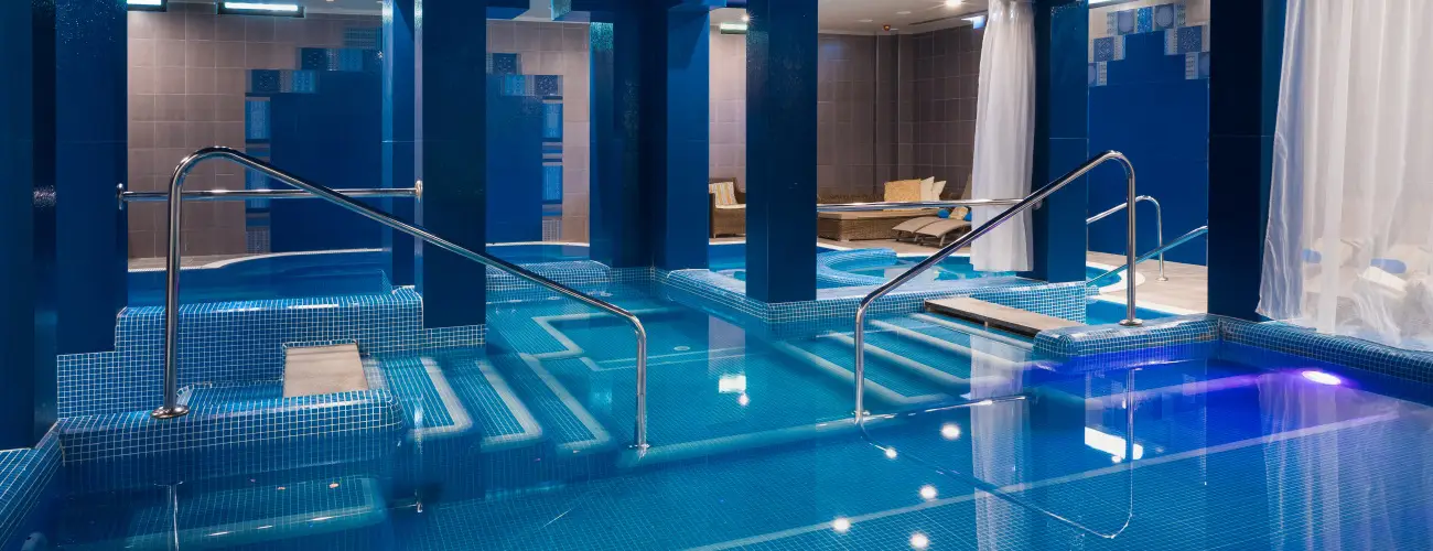 Golden Ball Club Hotel Gyr - Wellness kikapcsolds (min. 2 j)