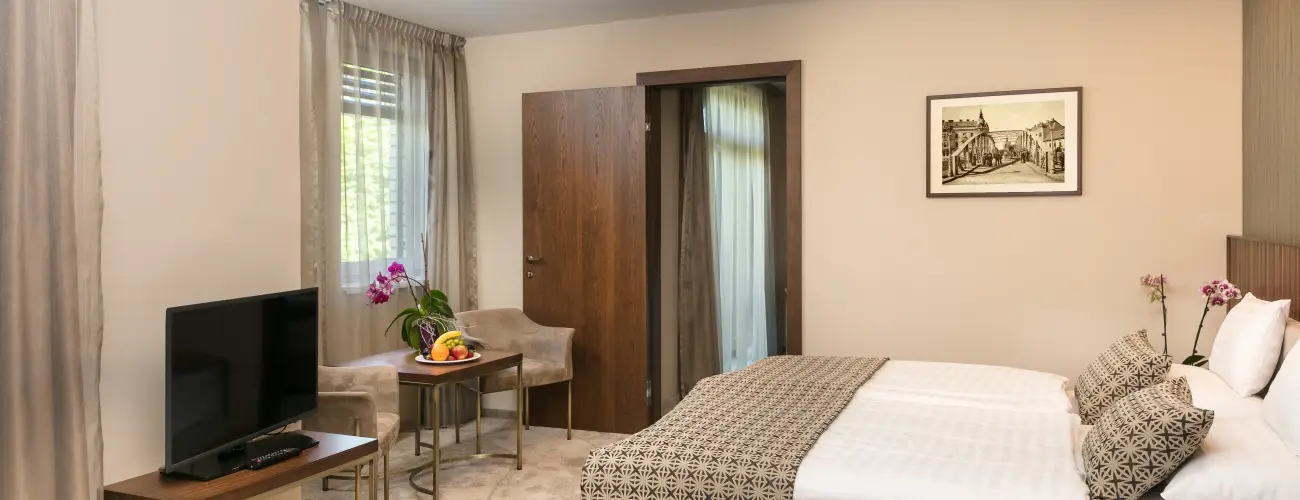 Hotel Klvria Gyr - Napi rak flpanzis elltssal (1 jtl)