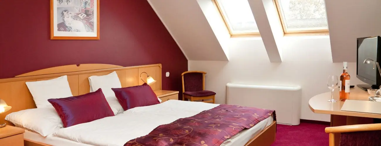 Hotel Klvria Gyr - Napi rak nelltssal (1 jtl)