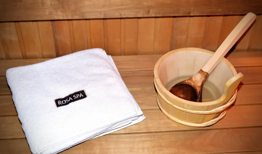 Rvsz Hotel, tterem & Rosa Spa Gyr