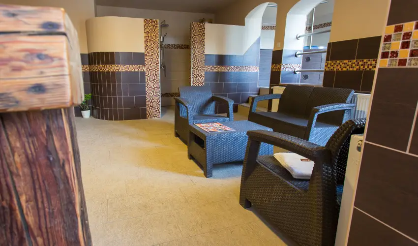 Rvsz Hotel, tterem & Rosa Spa Gyr